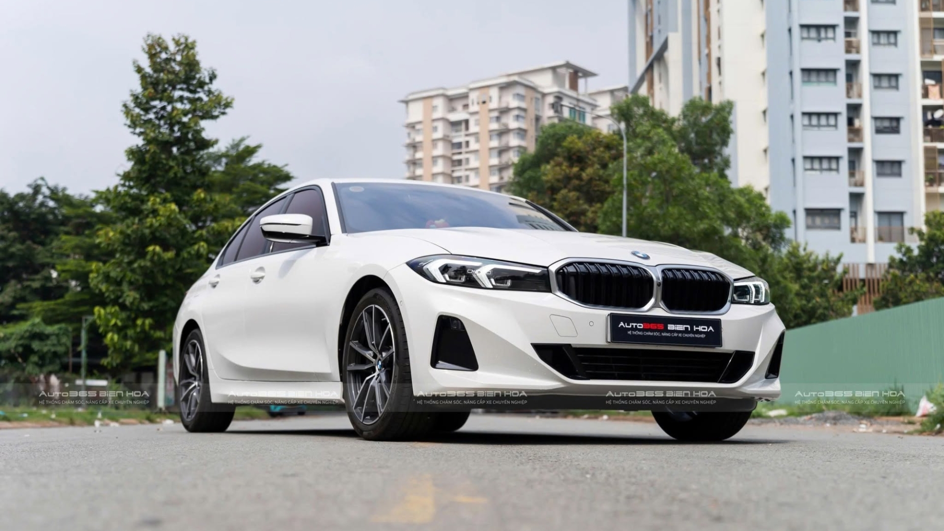 BMW 320i Màu Trắng – Đã Đẹp Thì Phải Giữ Được Chất Đẹp Với Avery Dennison New Ultima