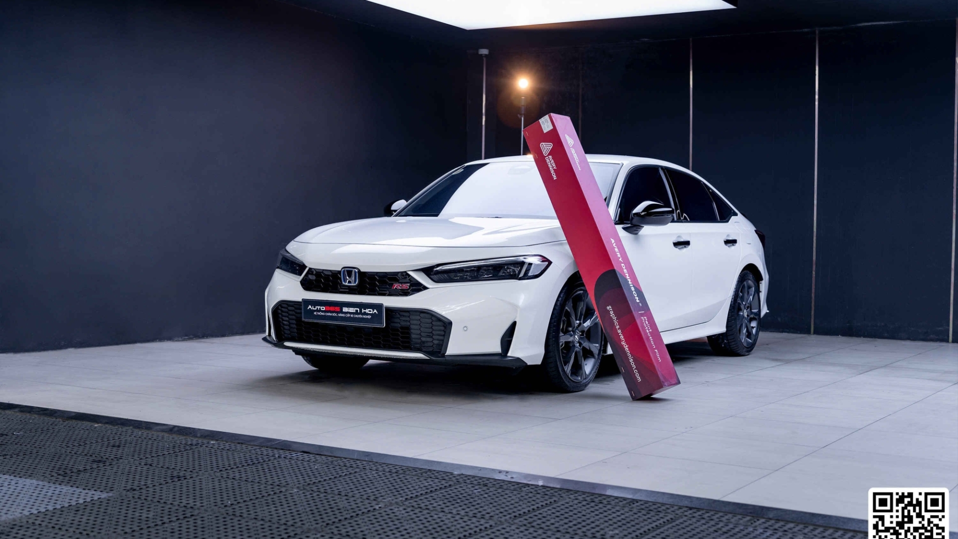 Nâng Cấp Honda Civic Mới Xuất Xưởng: Combo Bảo Vệ Hoàn Hảo Với PPF Avery Và Phim 3M