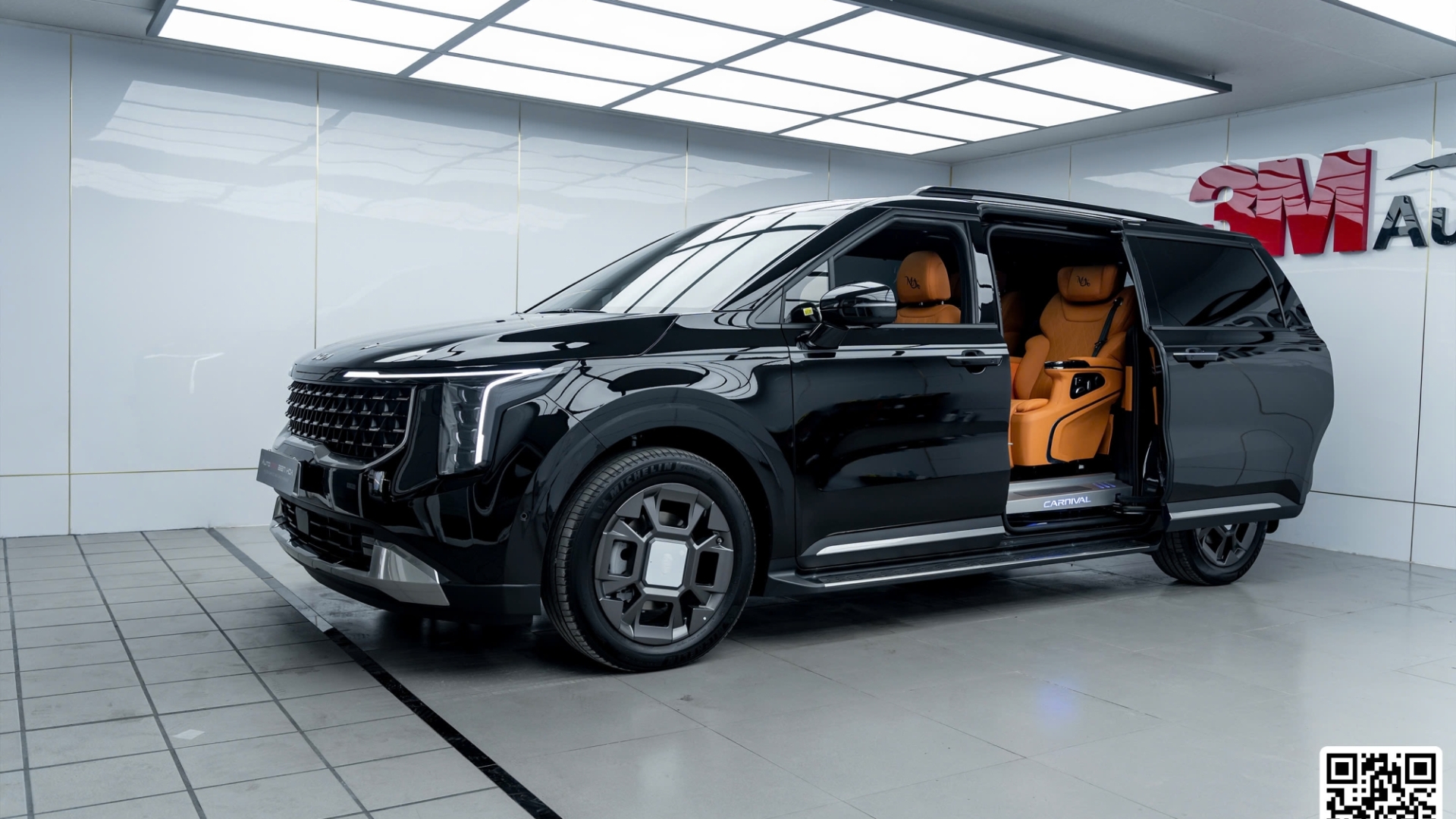 Kia Carnival Độ Full Option: Đẳng Cấp Chuyên Cơ Mặt Đất Với Sàn Carbon Và Ghế VIP