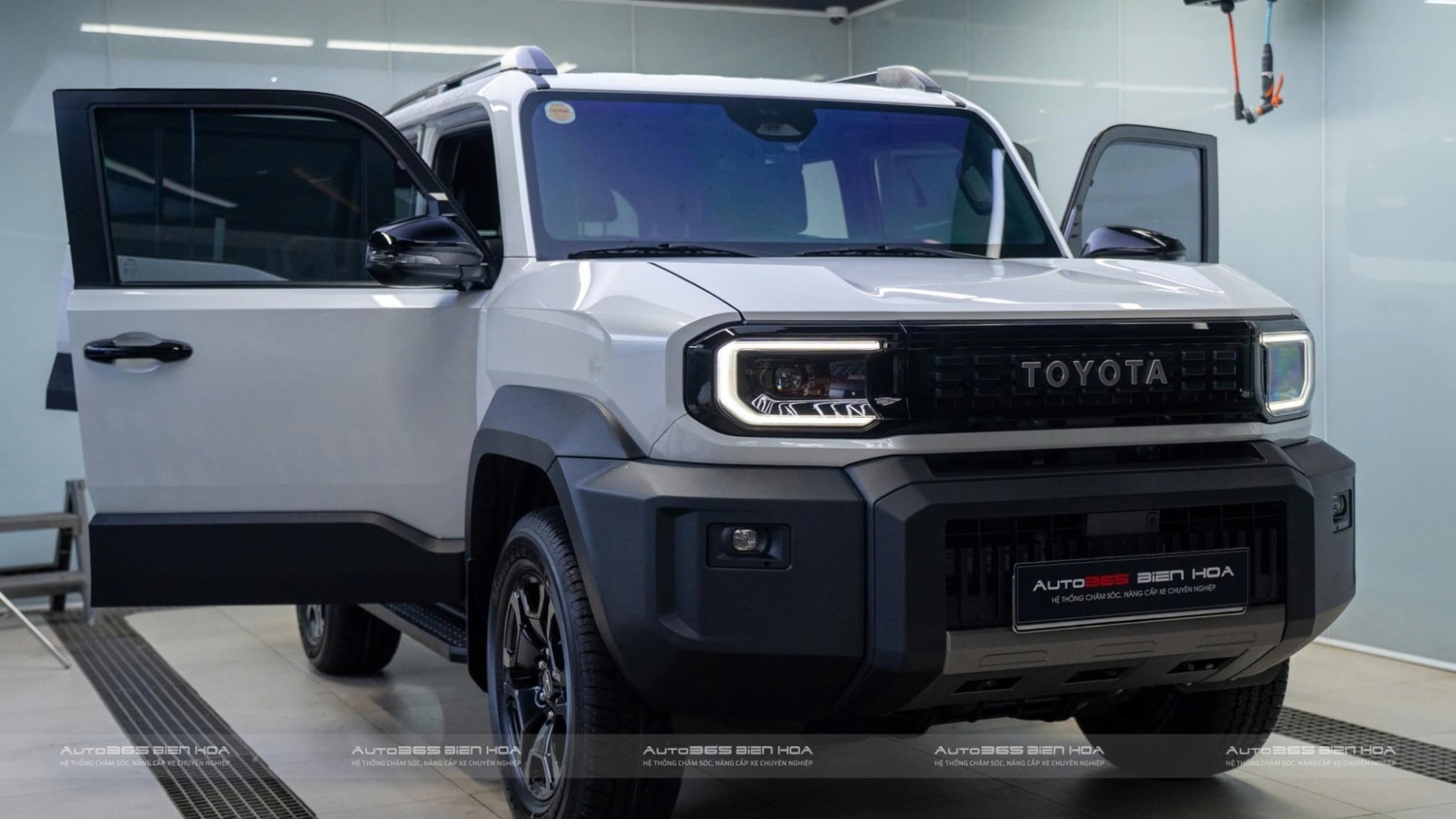 Toyota Land Cruiser FJ Mới Dán Phim Cách Nhiệt 3M Tại 3M Pro Shop Đồng Nai