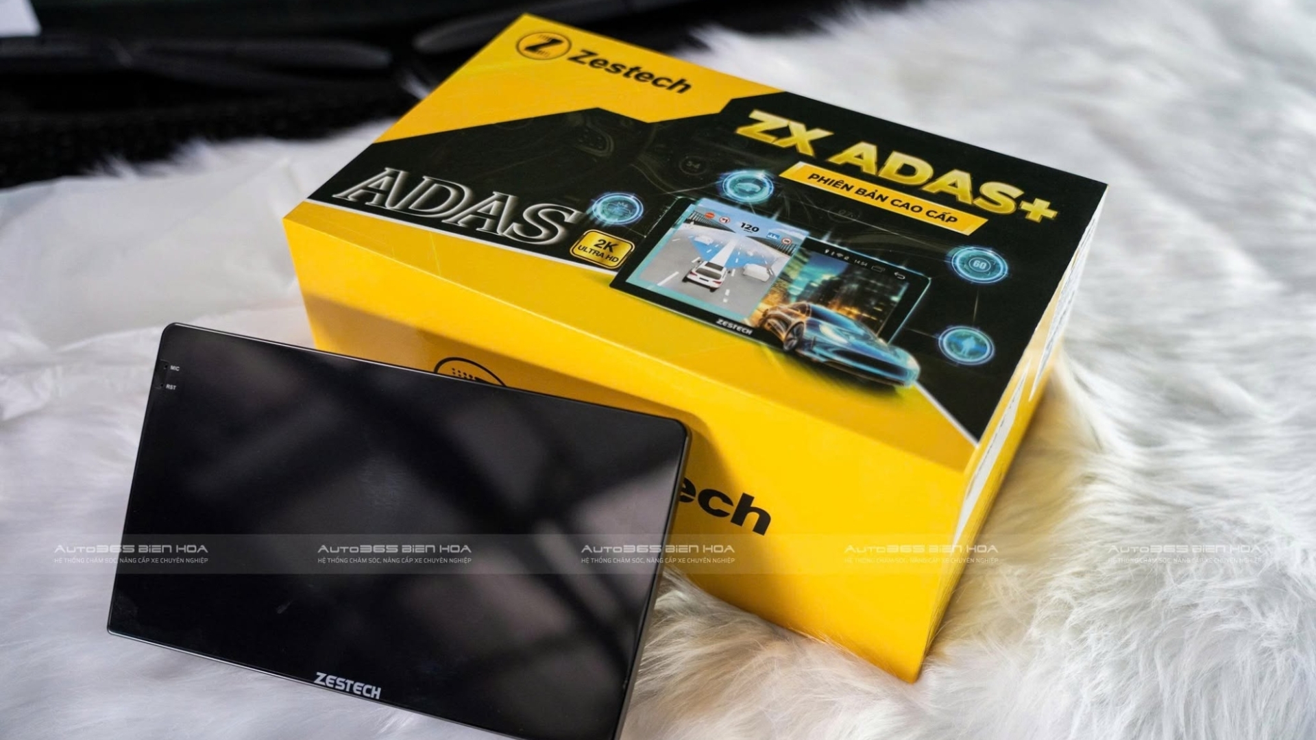 Toyota Camry Nâng Cấp Màn Hình Zestech ZX ADAS, Nâng Tầm Trải Nghiệm Sau Tay Lái